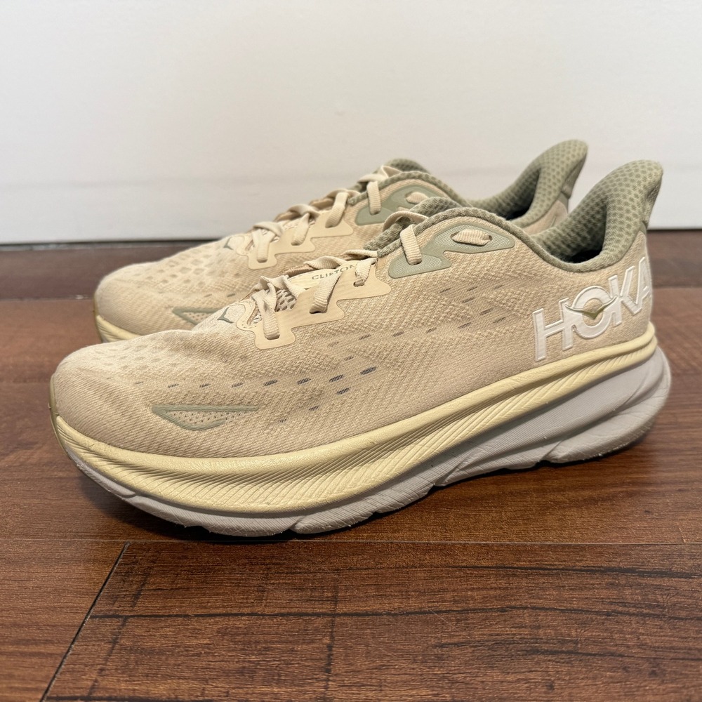 Hoka Clifton 9 Sneakers Mens 9.5 Sand Eggshell Running Shoes 1127895